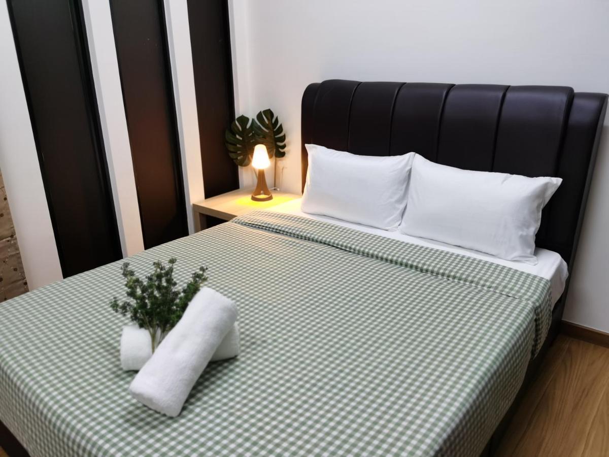 Beacon Exec Suites# Msg Chair#Disney Hotstar George Town  Kültér fotó
